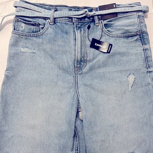 Express Short - Picture 2 of 8